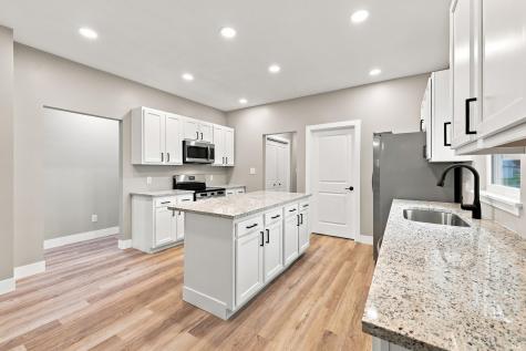 2710 N B Street Elwood IN 46036