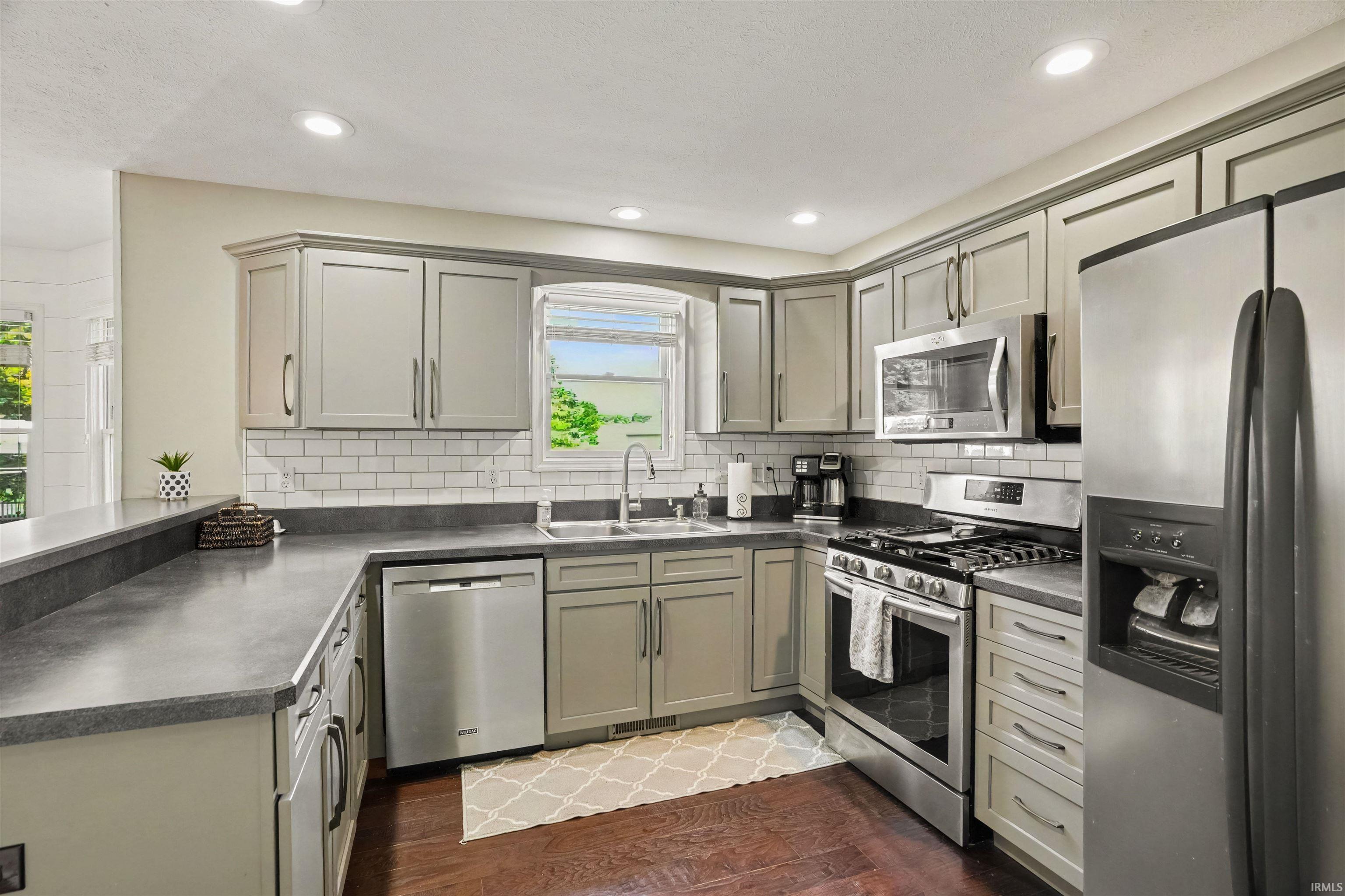53373 Victor Drive Granger IN 46530
