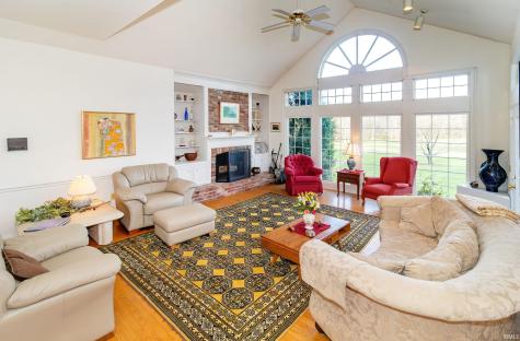 45 Oak Meadow Road Evansville IN 47725