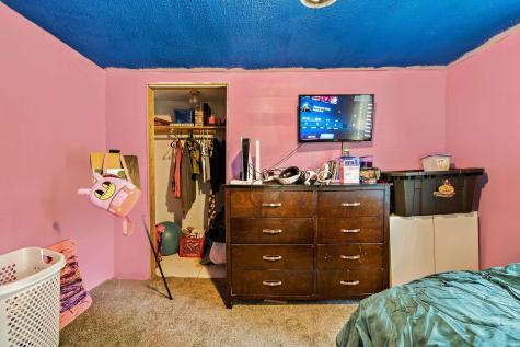 407 E Maple Street Gaston IN 47342