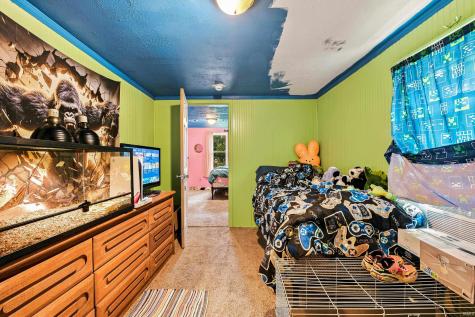 407 E Maple Street Gaston IN 47342
