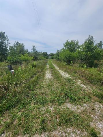 6871 S 1100 W Francesville IN 47946