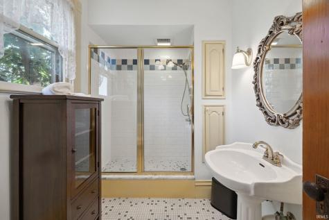 207 S 9th Street Lafayette IN 47901