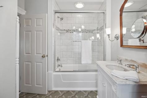 207 S 9th Street Lafayette IN 47901