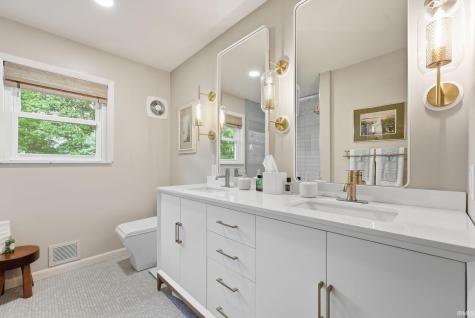 6216 W Hills Road Fort Wayne IN 46804