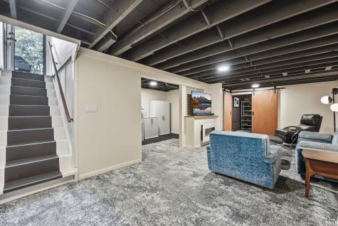 6216 W Hills Road Fort Wayne IN 46804