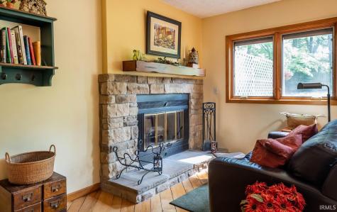 2419 S Cottonwood Circle Bloomington IN 47401