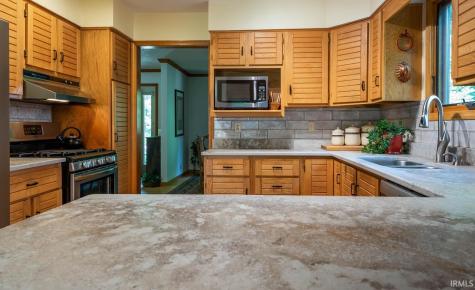 2419 S Cottonwood Circle Bloomington IN 47401