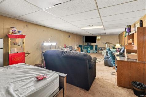 817 Fieldhouse Avenue Elkhart IN 46517