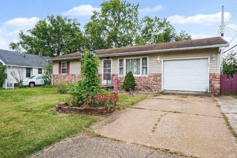 817 Fieldhouse Avenue Elkhart IN 46517