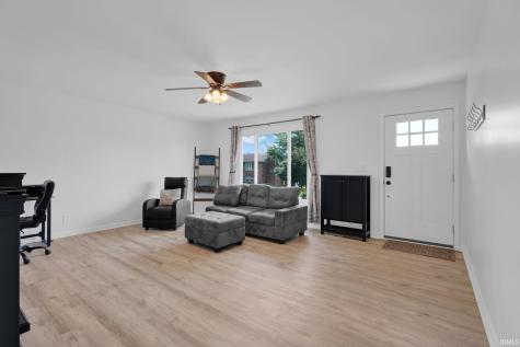 10438 S Eastgate Drive Mount Vernon IN 47620