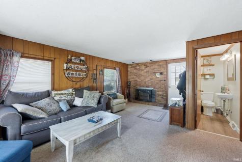 2603 Merivale Street Fort Wayne IN 46805