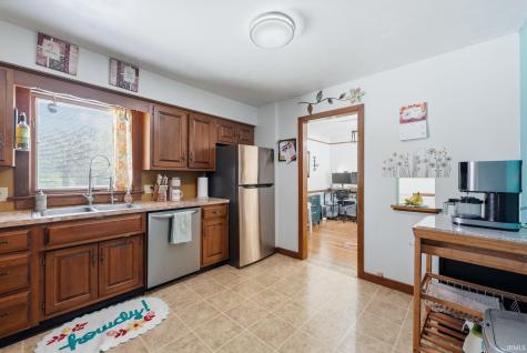 2603 Merivale Street Fort Wayne IN 46805