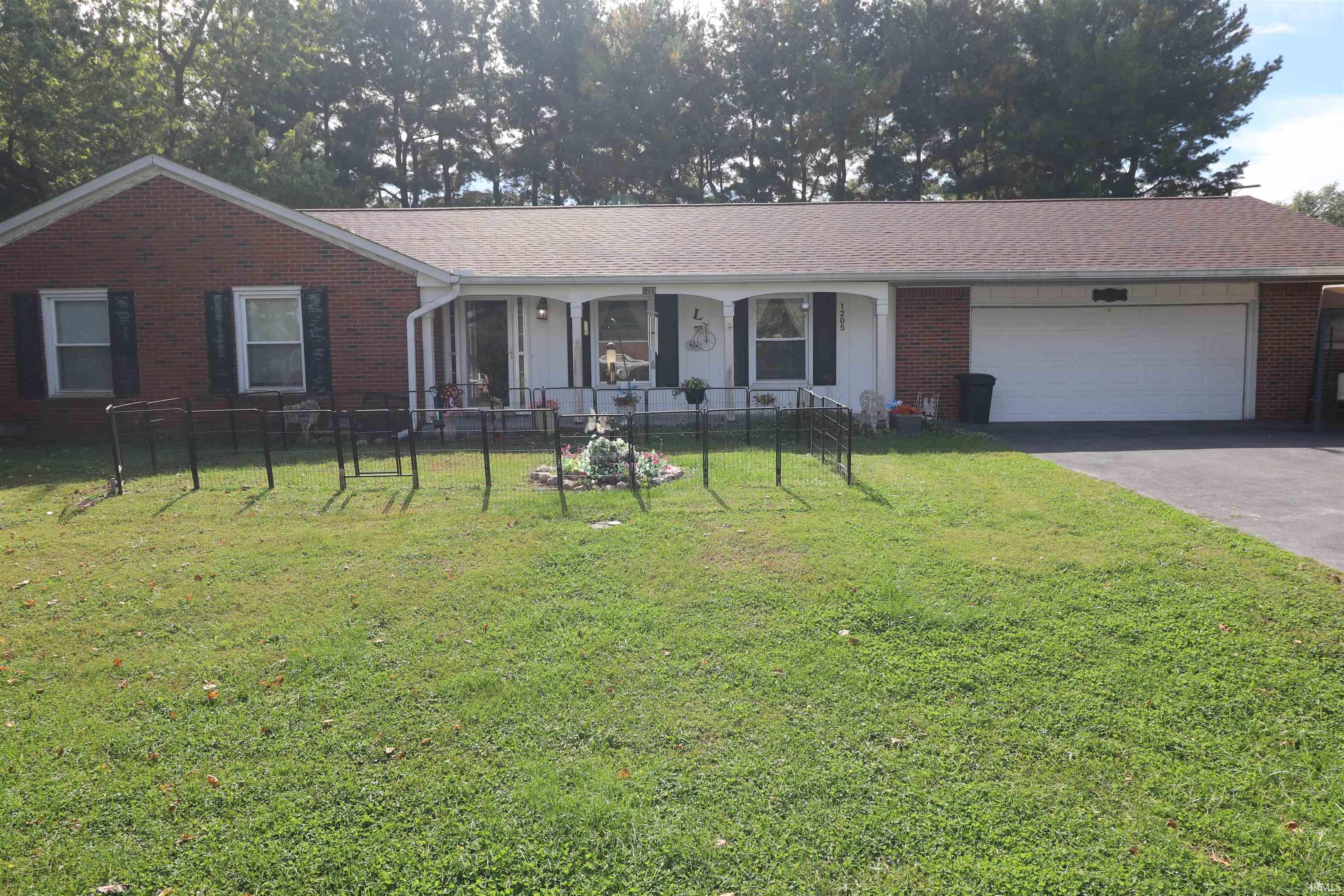 1205 W Grant Street Thorntown IN 46071