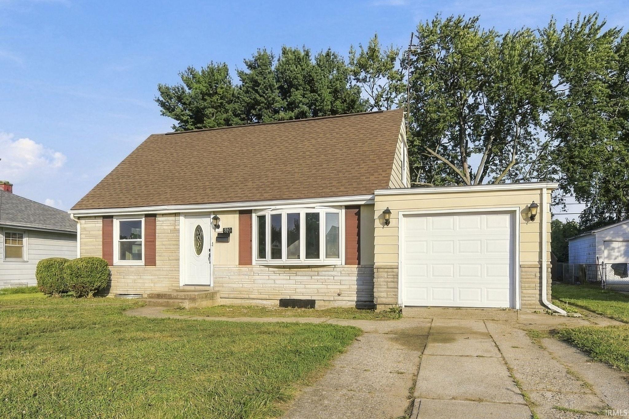 809 Garden Lane South Bend IN 46619