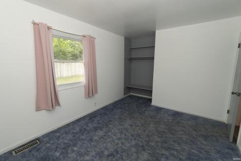 929 Simon Court South Bend IN 46615