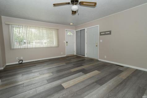 929 Simon Court South Bend IN 46615