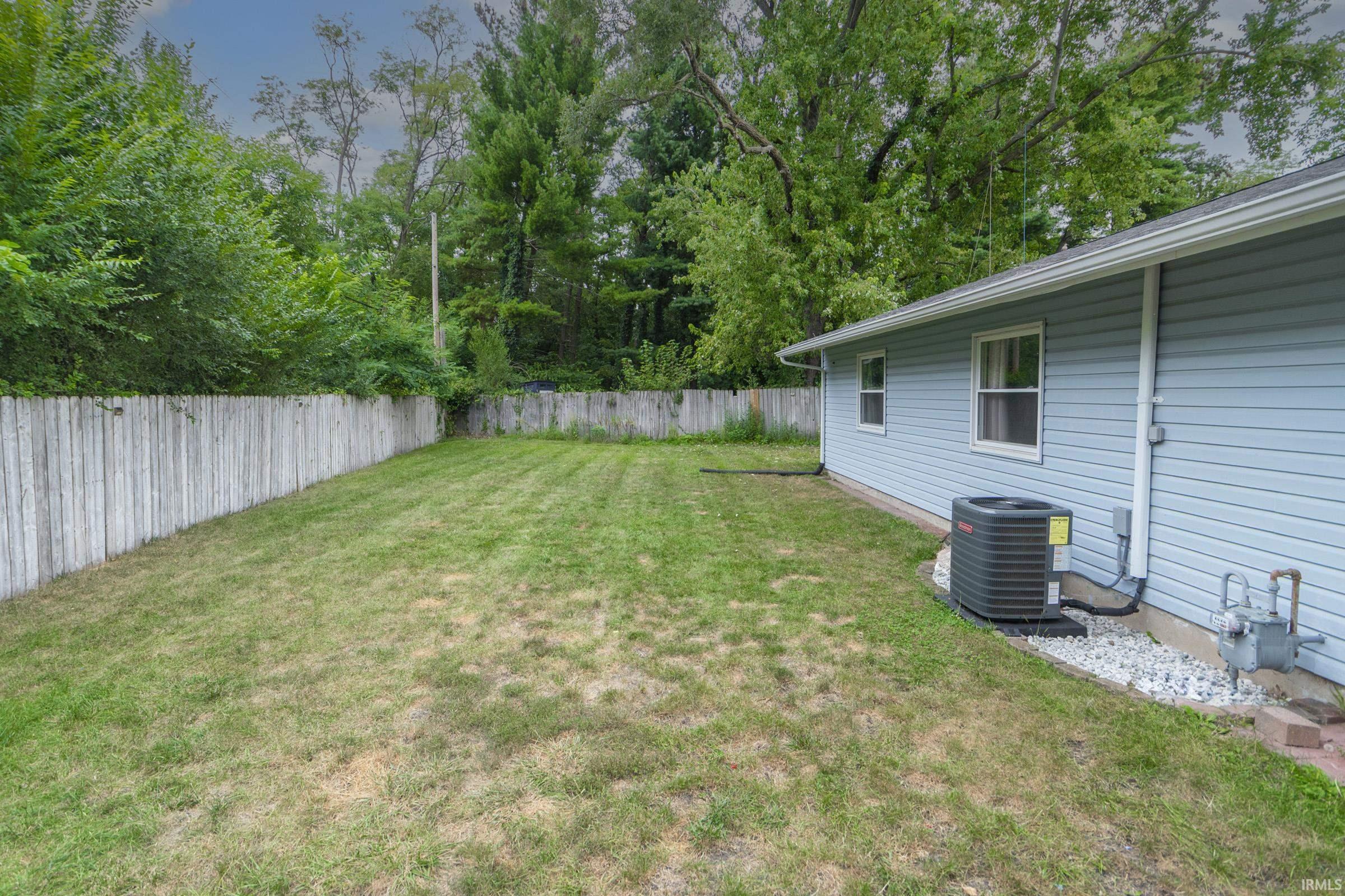 929 Simon Court South Bend IN 46615