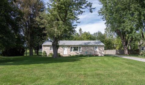 1420 W Lincolnway Ligonier IN 46767