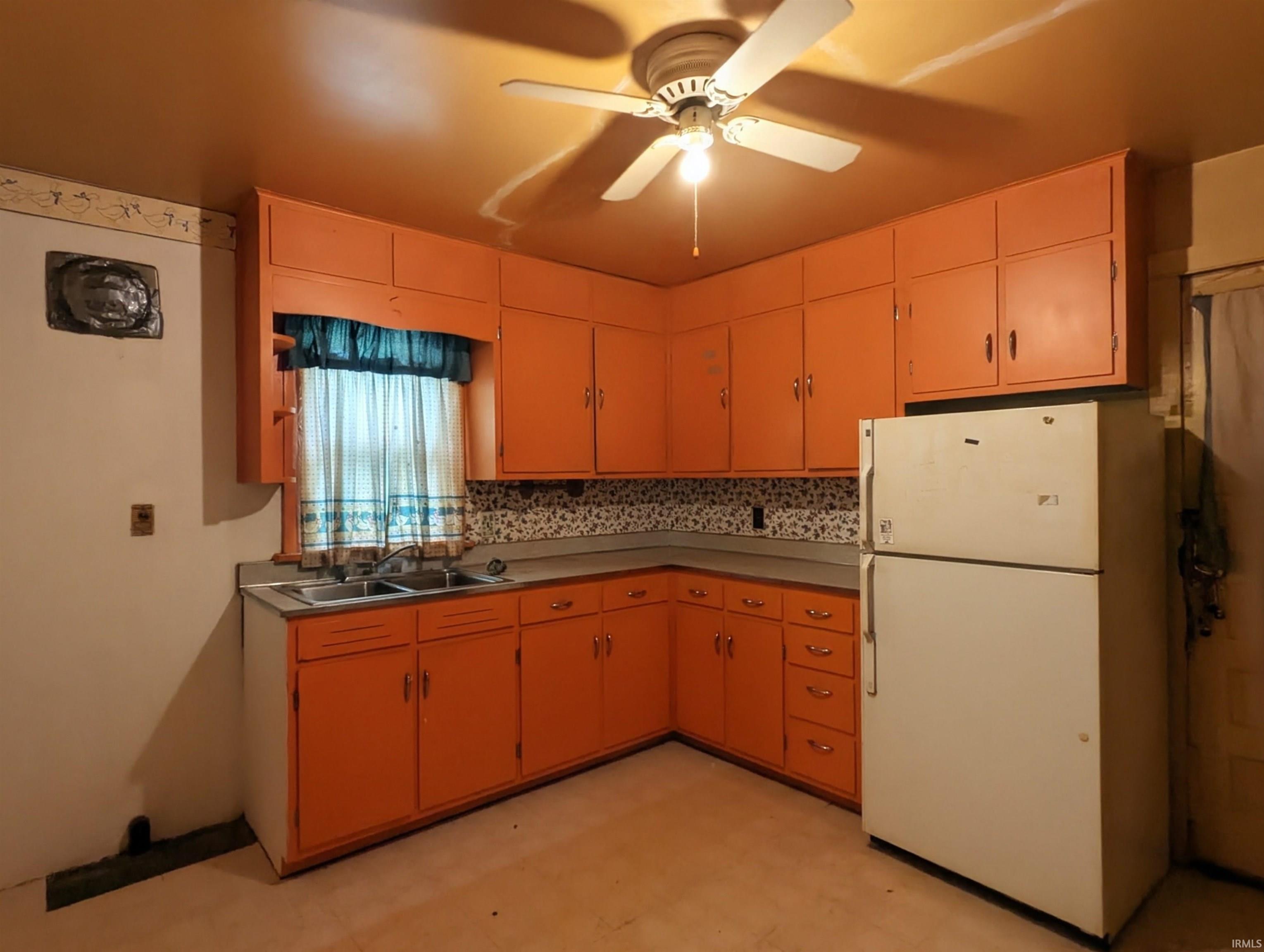 2206 Lincoln Avenue Goshen IN 46528