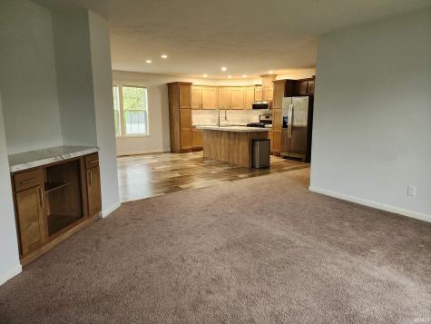 379 N Mulberry Street Petersburg IN 47567