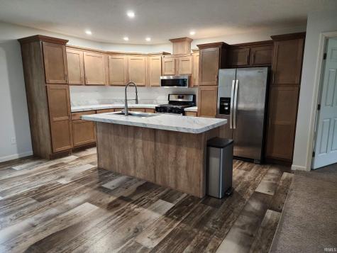 379 N Mulberry Street Petersburg IN 47567