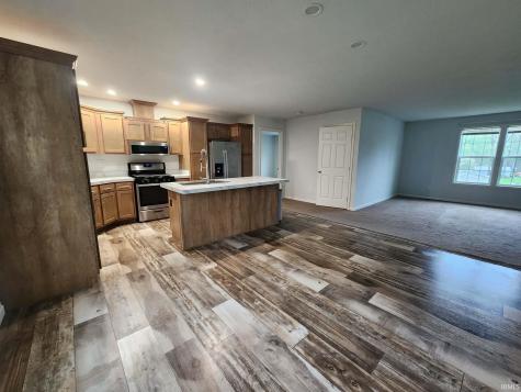 379 N Mulberry Street Petersburg IN 47567