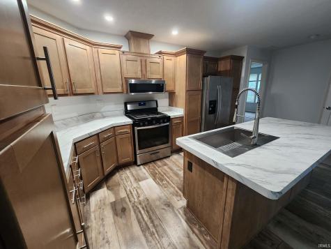 379 N Mulberry Street Petersburg IN 47567