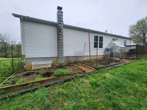 379 N Mulberry Street Petersburg IN 47567