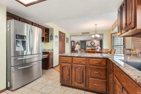 4616 Live Oak Boulevard Fort Wayne IN 46804