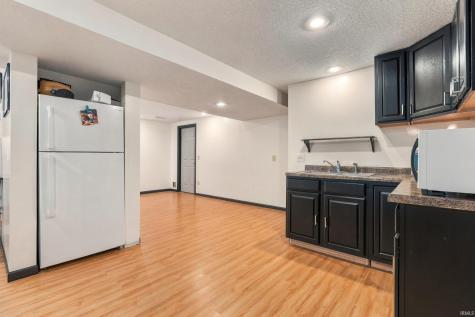 4616 Live Oak Boulevard Fort Wayne IN 46804