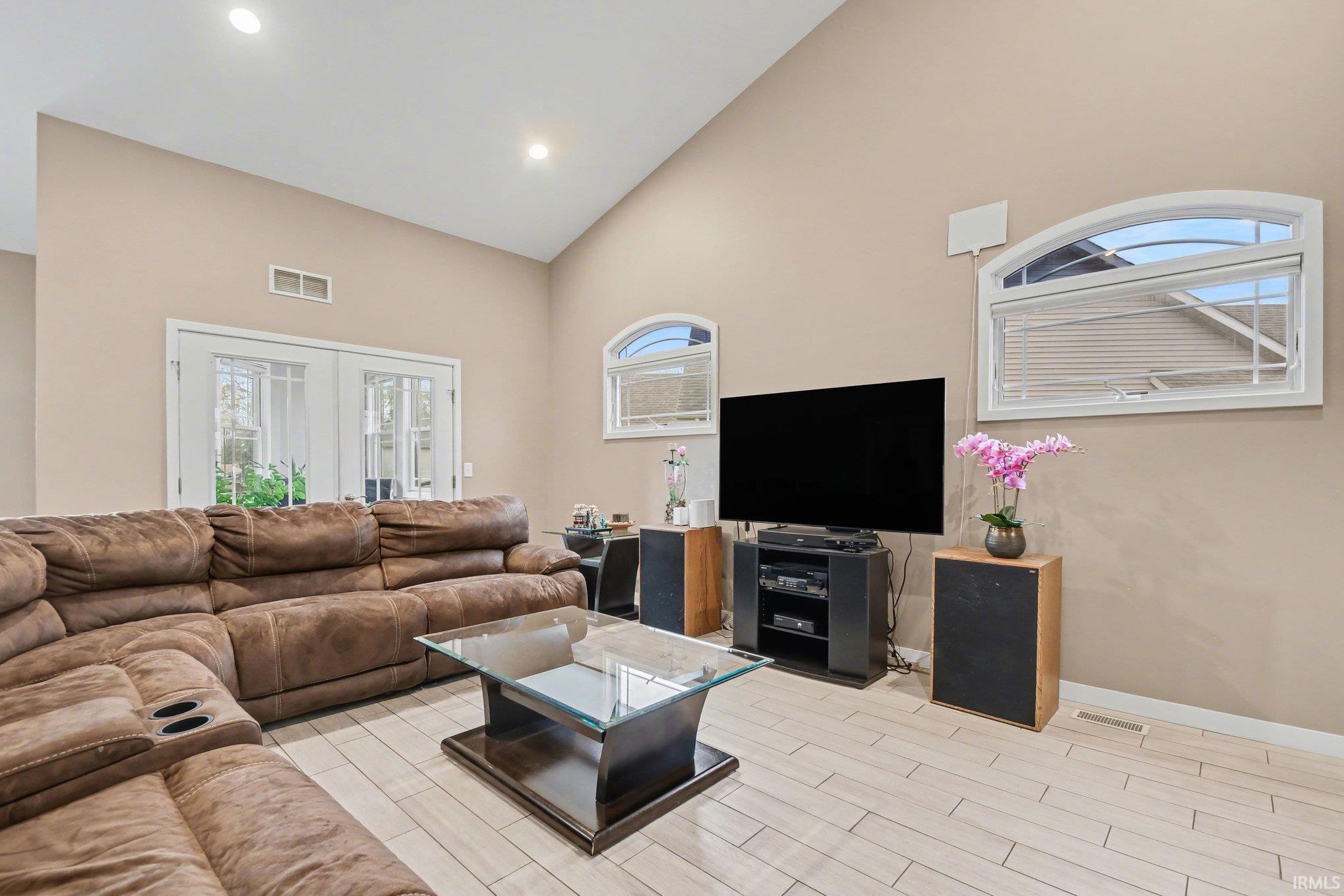 25938 Rolling Hills Drive South Bend IN 46628