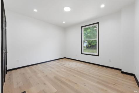 313 Greenwood Avenue Fort Wayne IN 46808