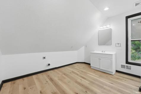 313 Greenwood Avenue Fort Wayne IN 46808