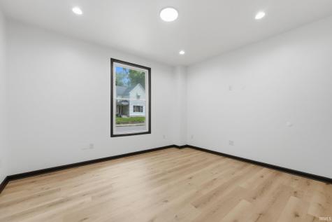 313 Greenwood Avenue Fort Wayne IN 46808
