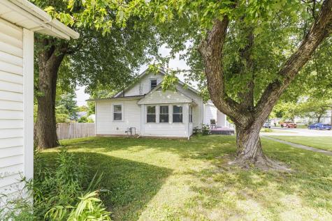 1201 W Cowing Drive Muncie IN 47304