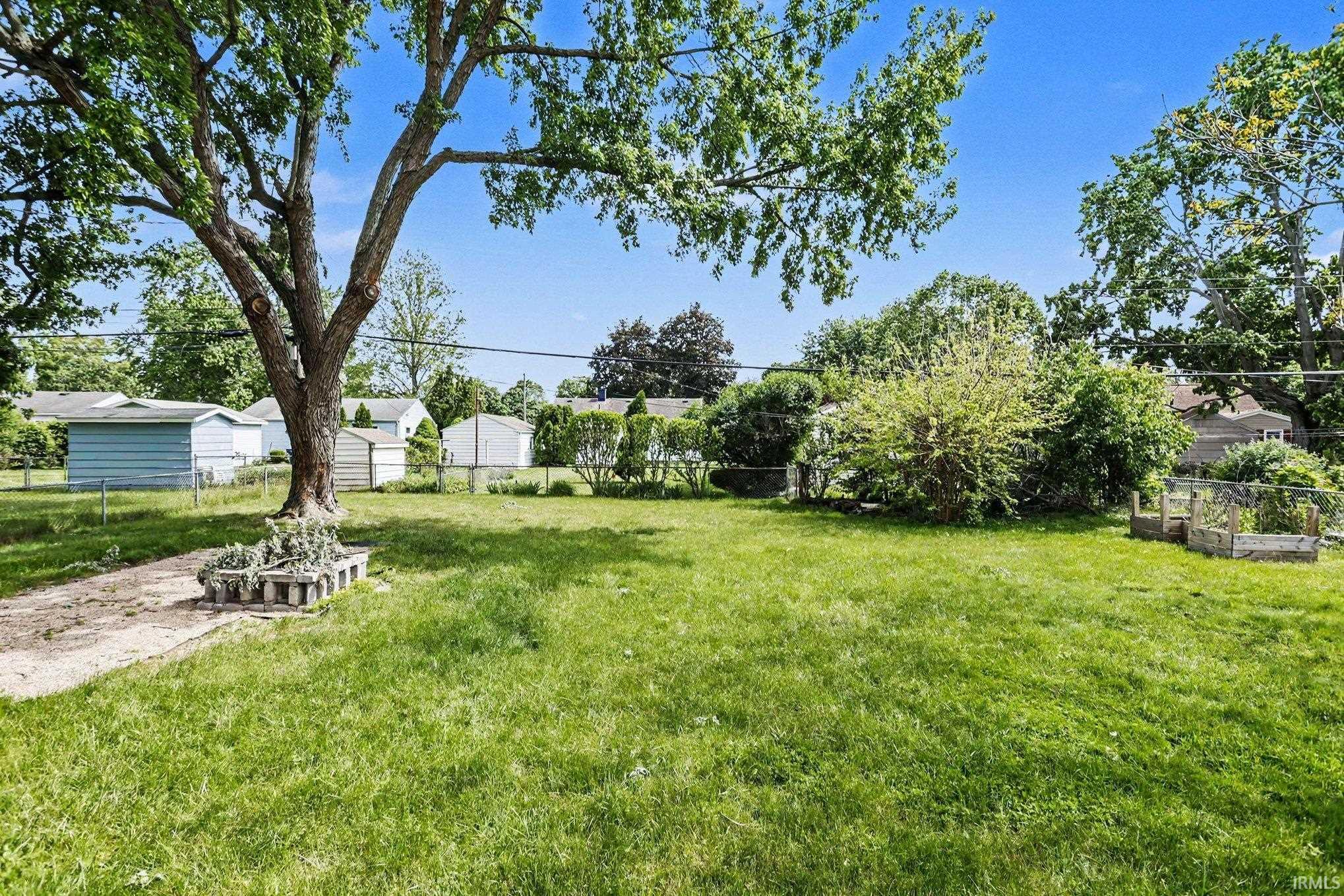 2220 Solomon Avenue South Bend IN 46615