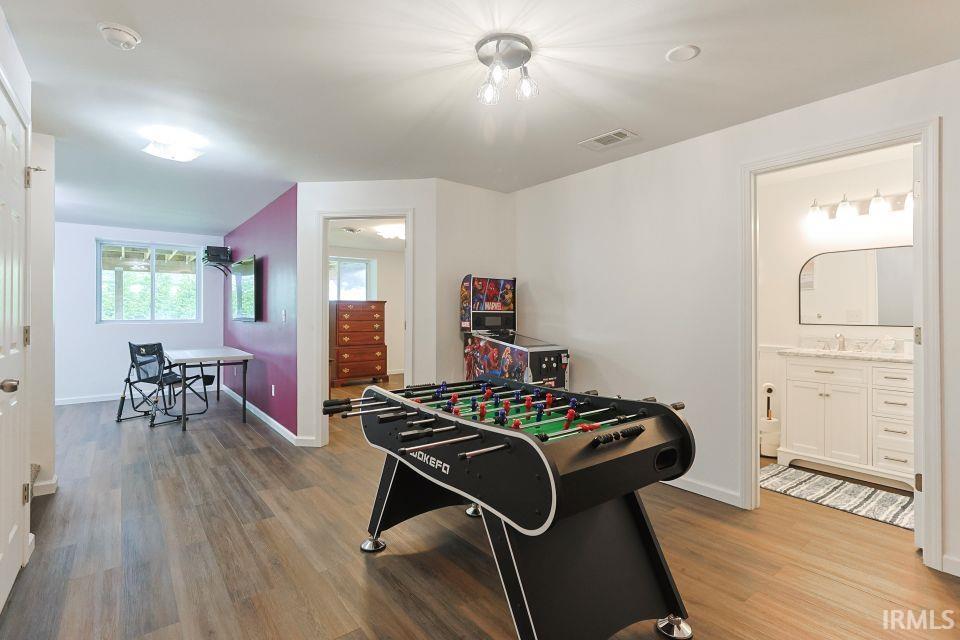10500 Roszalka Court Granger IN 46530