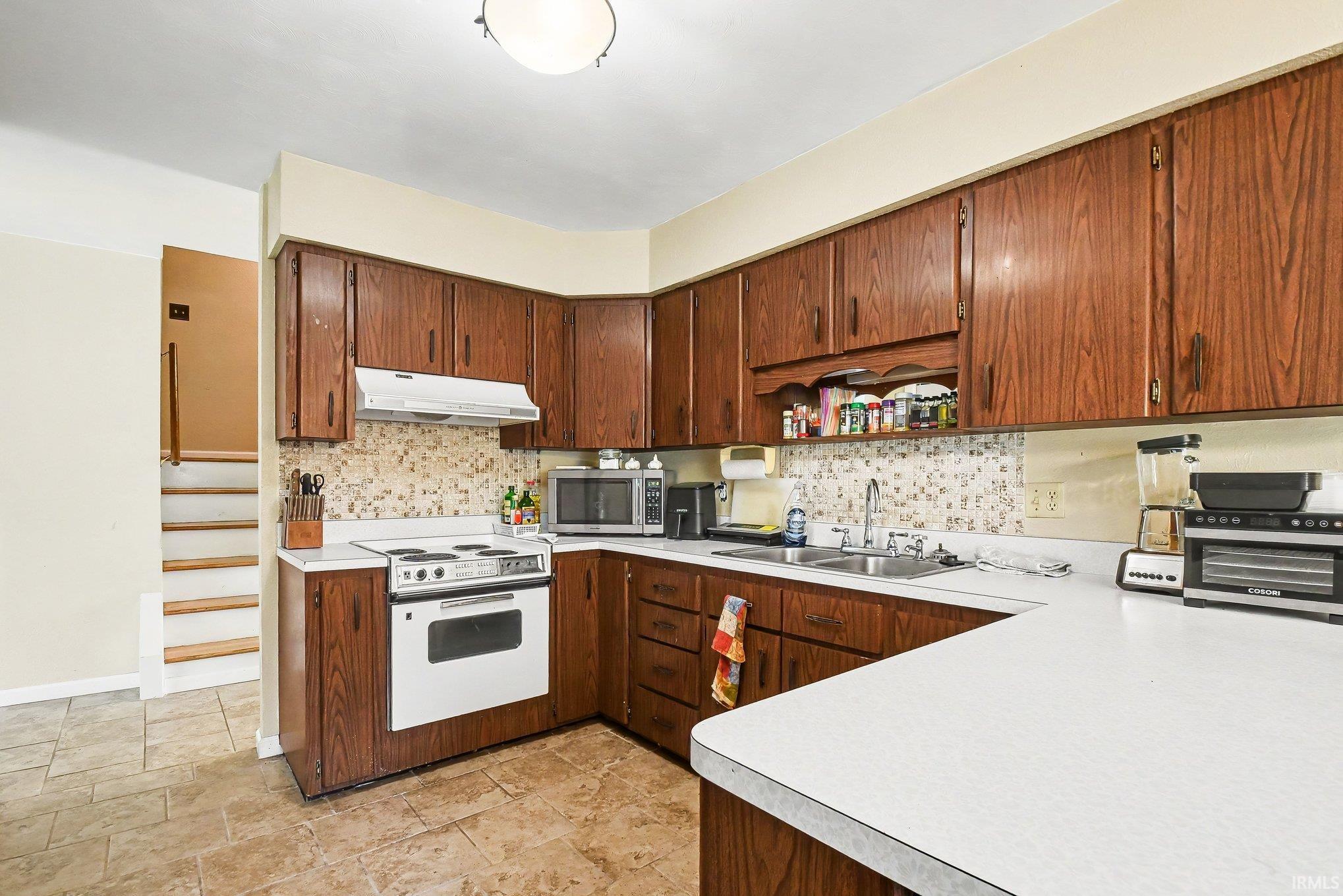 53242 County Road 43 Middlebury IN 46540