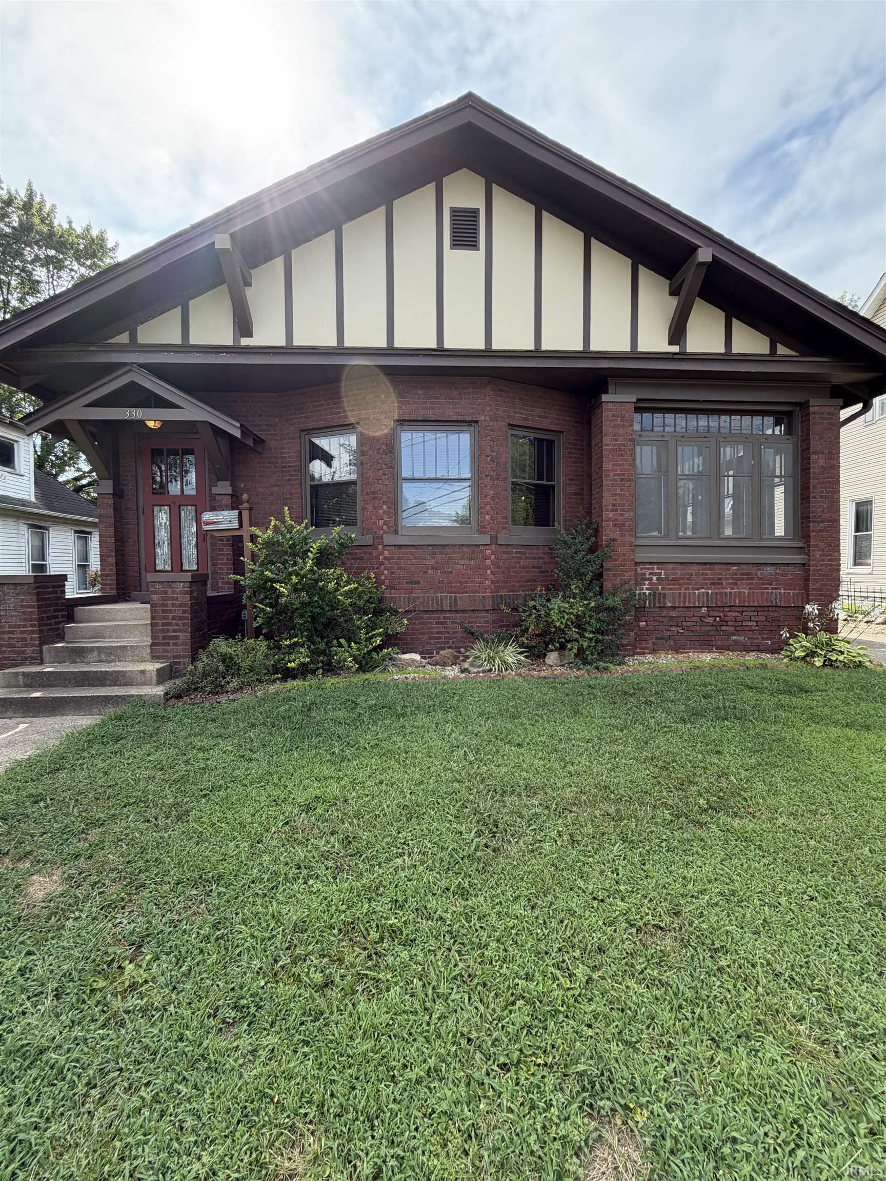 Bloomfield IN, 330 S Jefferson Street