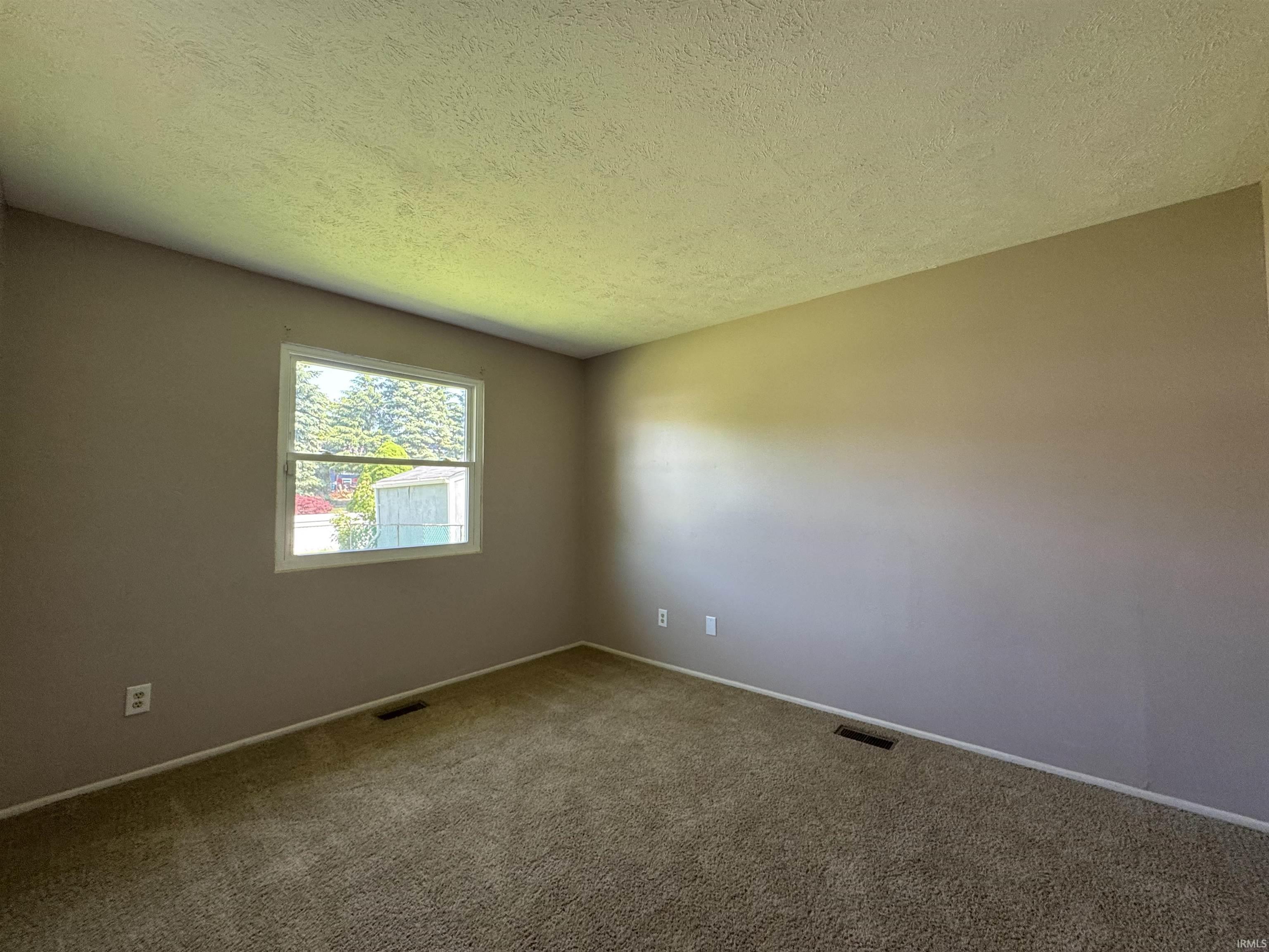 1957 Broadford Drive South Bend IN 46614