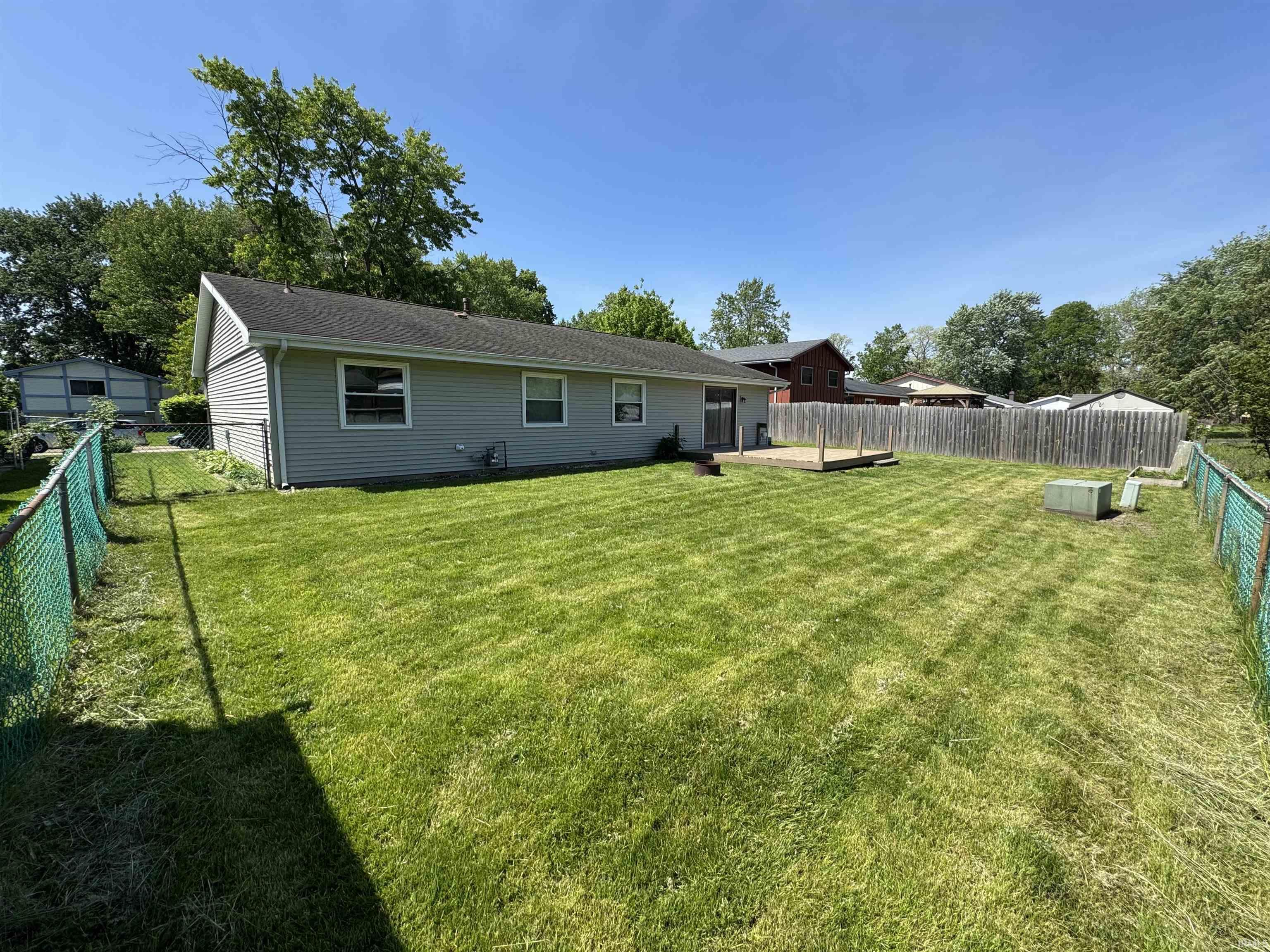 1957 Broadford Drive South Bend IN 46614