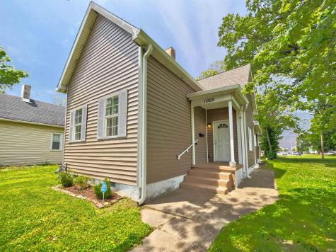 1022 Cherry Street Evansville IN 47713