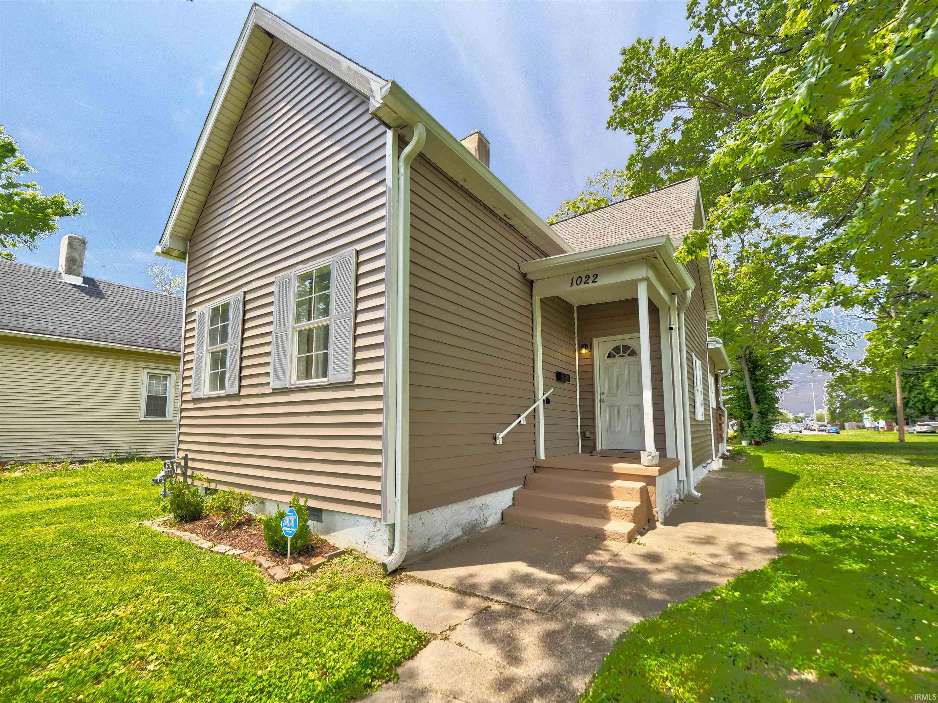 1022 Cherry Street Evansville IN 47713