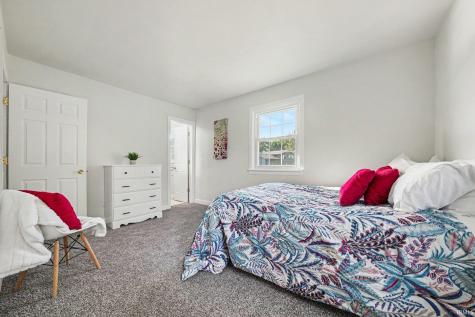 22042 Sandybrook Drive South Bend IN 46628