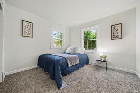 22042 Sandybrook Drive South Bend IN 46628