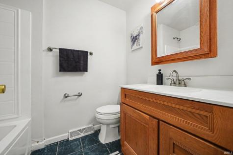22042 Sandybrook Drive South Bend IN 46628