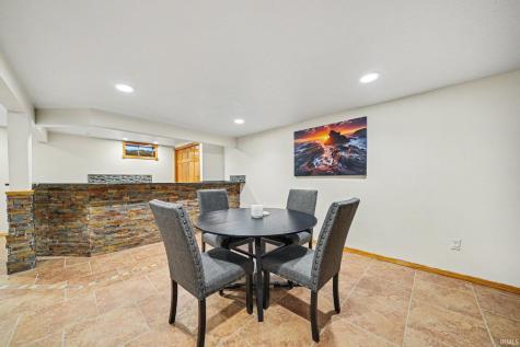 22042 Sandybrook Drive South Bend IN 46628