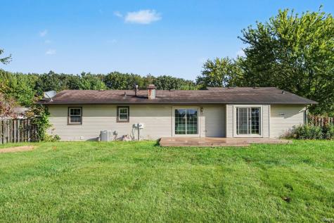 22042 Sandybrook Drive South Bend IN 46628