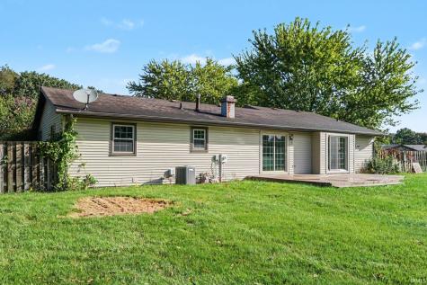 22042 Sandybrook Drive South Bend IN 46628